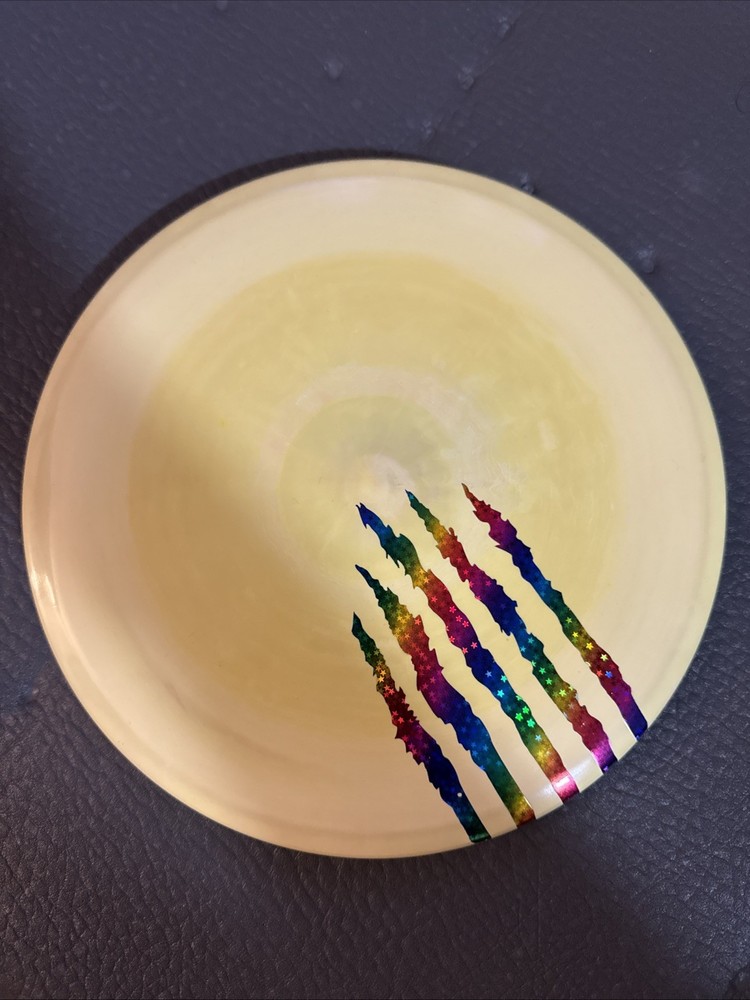 Discraft Paul Mcbeth Esp Buzzz 5x Claw Yellow With Rainbow Stamp