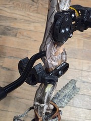 Martin Archery Threshold RH Bow Hunting Compound Bow Camo 40-50lb 25-31in