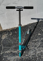 SWAGTRON K1 Kick Scooter Children & Teens Foldable Light Blue Free US Ship