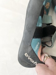 EVOLV Elektra Climbing Shoes – Women’s Size 9.5 41 Blue