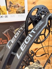 New 2026 Bear Archery Legit Maxx Whitetail RH 5-70lb RTH Bow PIC MOUNT PACKAGE