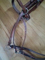 WESTERN TAN GENUINE LEATHER BITLESS BRIDLE W/LACED REINS &BUCKLED END