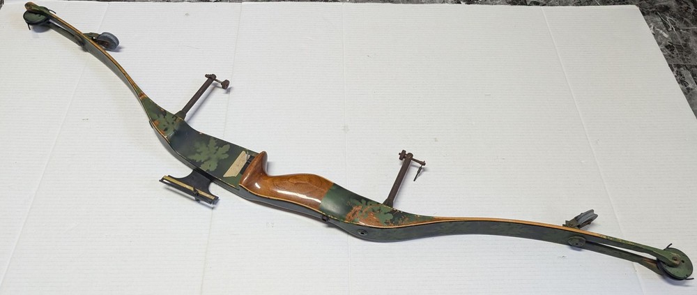 Browning ProLine Recurve Bow Compound Bow Right Hand Wood Riser Hunting Archery