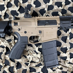 NEW Tippmann Commando 14.5″ Carbine AEG Airsoft Gun – Tan (94209)