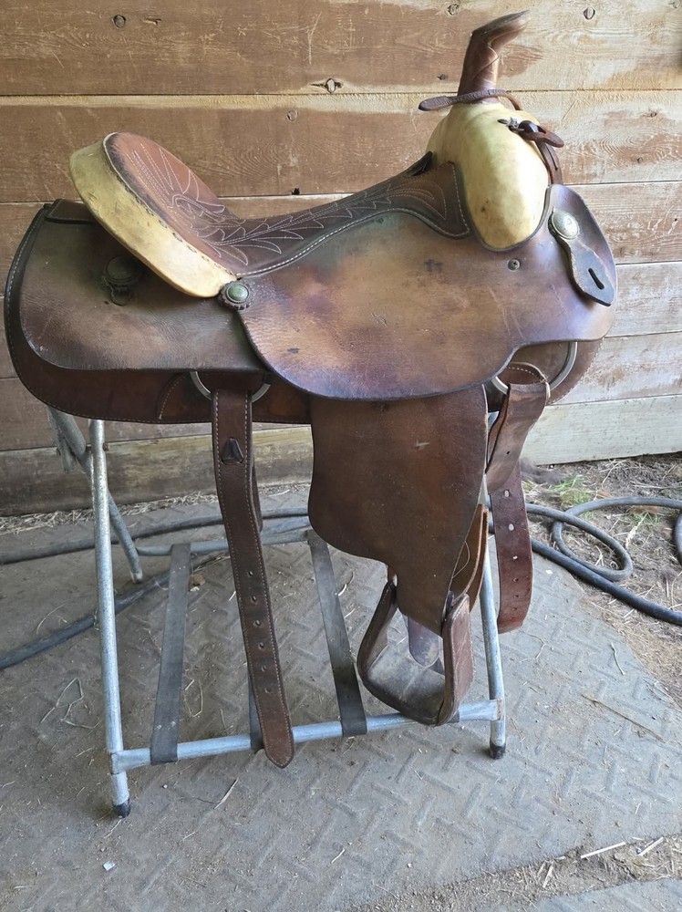 16″ Simco Western Saddle