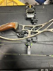 Hoyt Defiant Turbo 60-70 lbs , RH (USED)