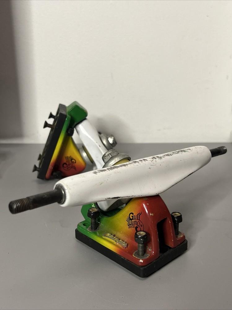 Gullwing Longboard Trucks Charger Reverse Kingpin Rasta 9″