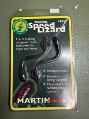 (LOT)-Martin Speed Lizard+The Game Tracker Kissing Button+Archers choice Peep.