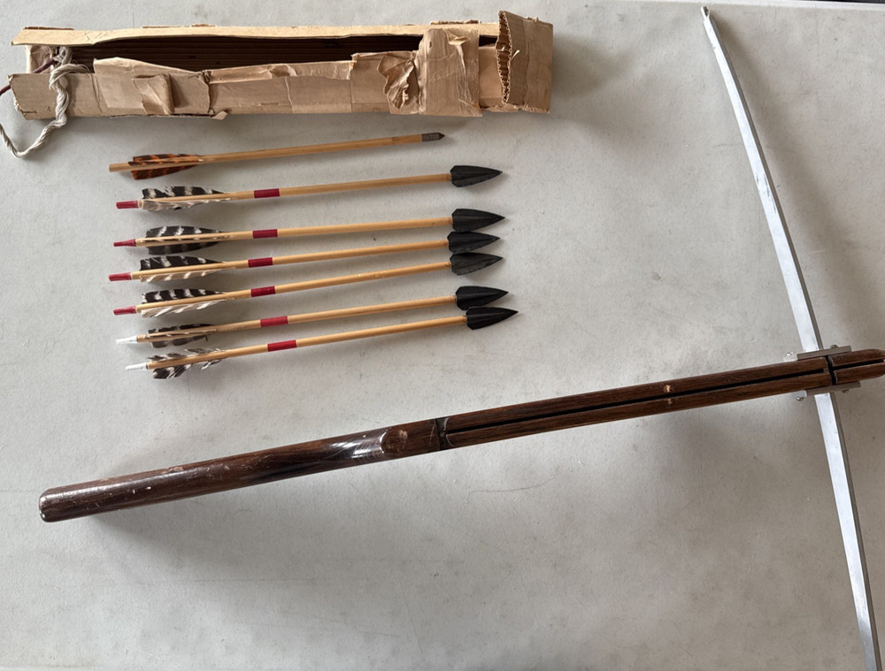 Vintage 1950’s Crossbow Bowgun & Arrows Lot, Hardwood & Aluminum, Made in USA!
