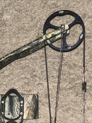PSE Stinger NI Compound Bow 25-30″ DRAW 70# RIGHT HANDED