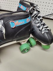 Roller Derby Cobra Skates Size 10 (US) Black/Teal Vintage 340 Skates