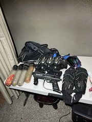 Tippmann Model 98 Custom Paintball Gun + Bag, Paint, Accessories, Pads Etc