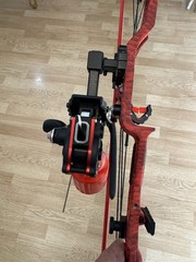 Cajun Sucker Punch Pro Bowfishing Bow RH 20-50lb 31in Red/Black Aluminum