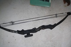 BEAR ARCHERY PANTHER II COMPOUND BOW SET QUIVER ARROWS FISHING IN BOX RH 30″ #55