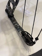 Prime Centergy Bow RH 34 ATA 60-70lbs Compound Bow
