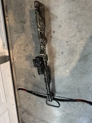Camouflage/Black Crossbow 80 lb 400 fps w/ Red Dot Sight & Soft Carry Case