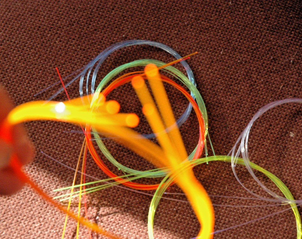 2 x 12″ BullsEye FiberOptic Free 1ST CLASS for Bows/Sights/Crafts .019/.5mm glow