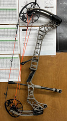 Mathews V3X 29 Compound Bow RH 29″ 70lb Stone 4506033