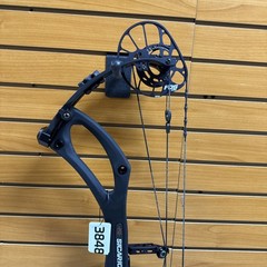 Item 3848 – PSE Archery Compound Bow – Sicario – RH – Black – #70 – 24.5”-30” DL