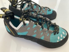 La Sportiva Tarantulace Women’s Climbing Shoes Turquoise – Size EU 34, US 2