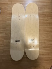 Takashi Murakami Complexcon 2018 Exclusive «Flaming Skulls» skateboard 2/3