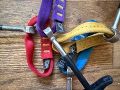 Vintage Trad Climbing Cam Rack WILD COUNTRY CHOUINARD BLACK DMND METOLIUS 10 Pcs