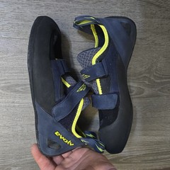 Evolv Defy TRAX Rock Climbing Shoes Women’s Size 11 Black Blue Double Strap