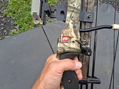 PSE Stinger Compound Bow