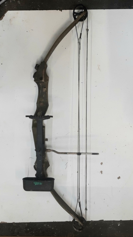 Vintage Bear Archery Bear Flare 36 Inch Compound Bow