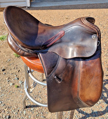 Kieffer dressage saddle 17.5″ Sattelmacher Munchen Brown