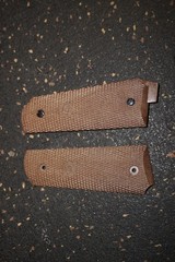 Pair of Brown Grips Right and Left For Daisy Powerline 45 1911 Style Air Pistol