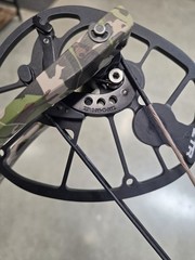 USED Hoyt Axius #3 cam, RH, Camo, 50-60lbs, 28″-30″