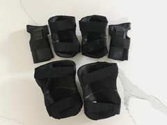 Eight Ball Kids 8+ Sport Knee Elbow Wrist Pad – Set of 3 – Black