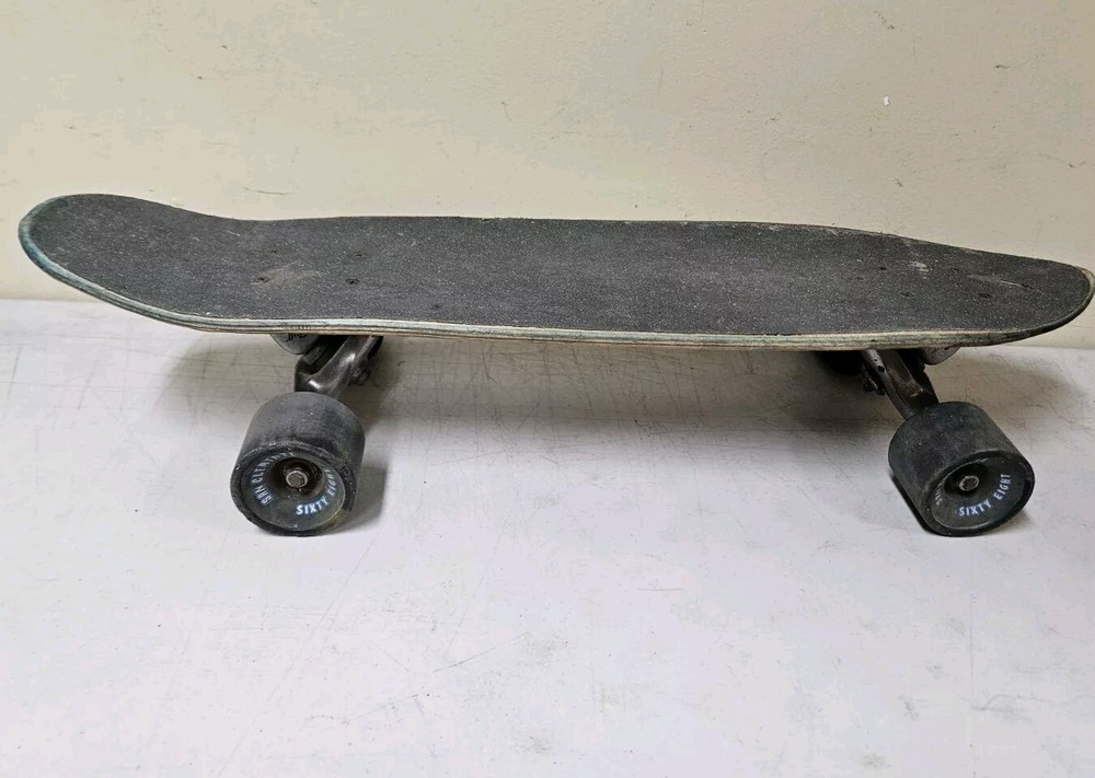 SKATEBOARD GULLWING CHARGER TRUCKS SAN CLEMENTE SIXTY EIGHT WHEELS 27″ x 7″