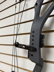 NEW PSE Mach 30 DS Right Hand 70# 24.5-30″ Compound Bow