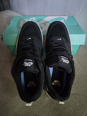 Nike SB Alleyoop (GS) US 7Y UK 6 EUR 40 black with white Skateboarding Shoes