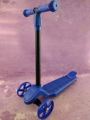 Kids Kick Scooter Blue Adjustable Height Age 3+ Max Weight 75 lbs Safety Brake