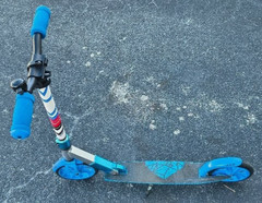 Blue Swagtron K8 Kick Scooter Foldable Lightweight 220LB Capacity Free US Ship