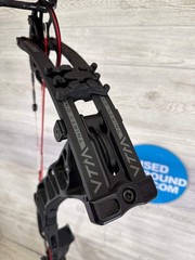 Hoyt VTM 31 Right Hand Black 60-70lbs 28″