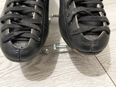 RIEDELL 595 BLACK LEATHER ROLLER SKATES MENS SIZE 9 MEDIUM NO WHEELS SOLD AS-IS
