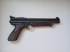MODEL 1300 VINTAGE CROSMAN MEDALIST II 22 CAL MULTI-PUMP PNEUMATIC PELLET PISTOL